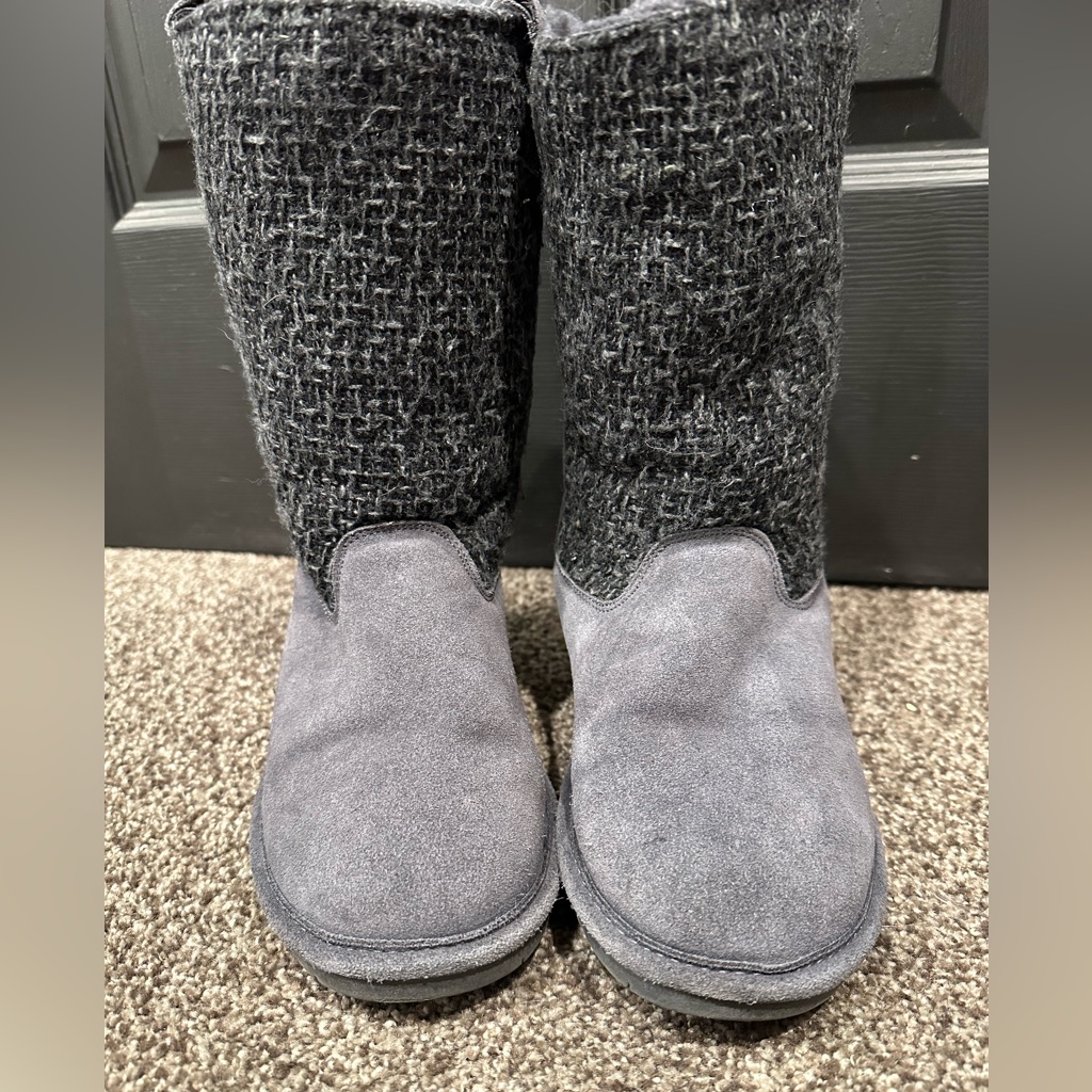 Bearpaw Woman’s Charcoal Gray Boots Size 7